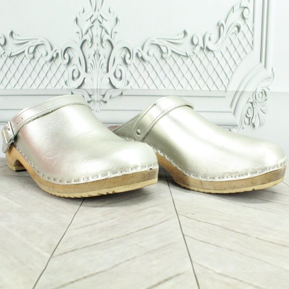 *Unbranded Silver Leather Round Toe Slip On Heel Mule Clogs Size 39 US 9 - Picture 3 of 9